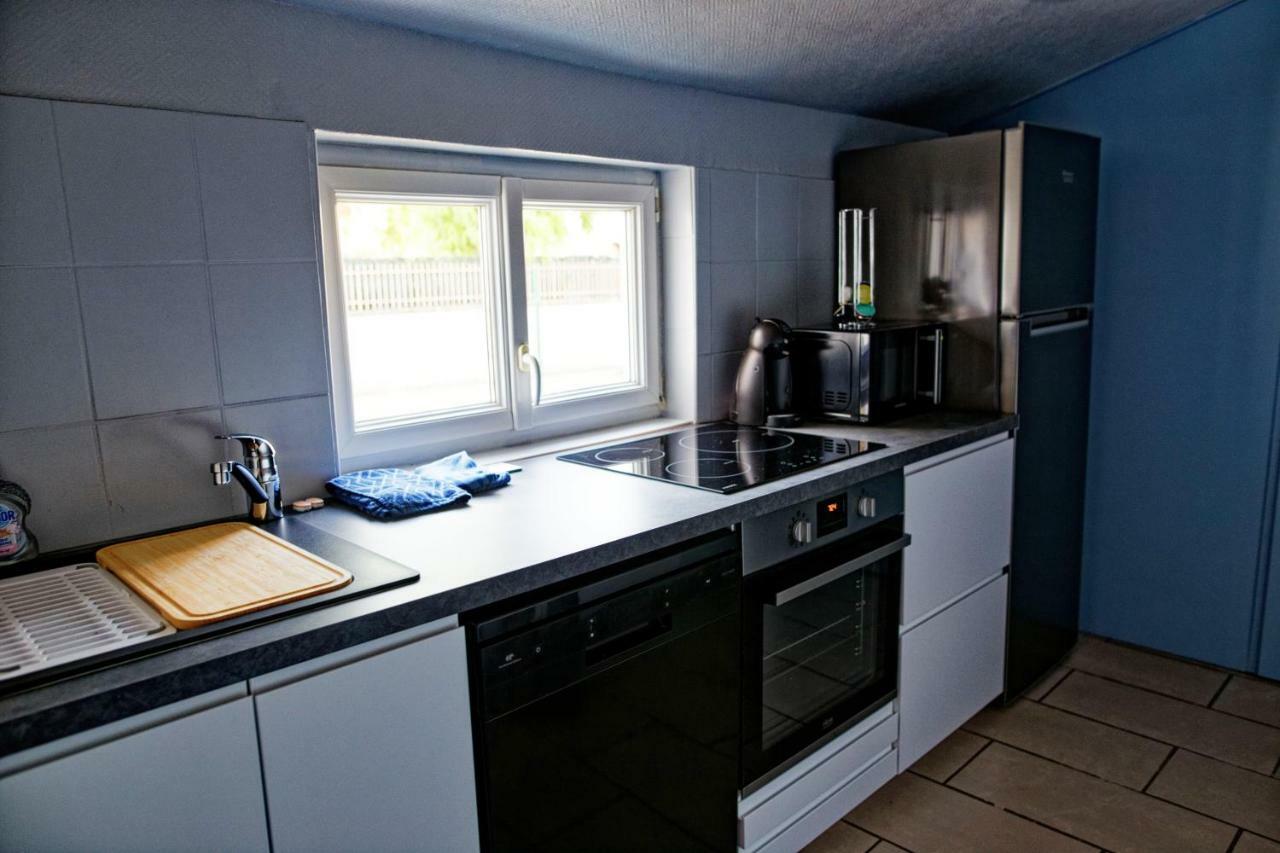 Appartement Complet 6 Personnes 80M2 , Centre Ville De Beaune Avec Parking Buitenkant foto