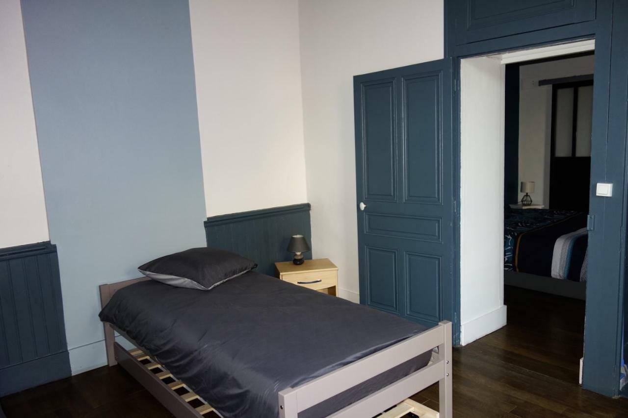 Appartement Complet 6 Personnes 80M2 , Centre Ville De Beaune Avec Parking Buitenkant foto